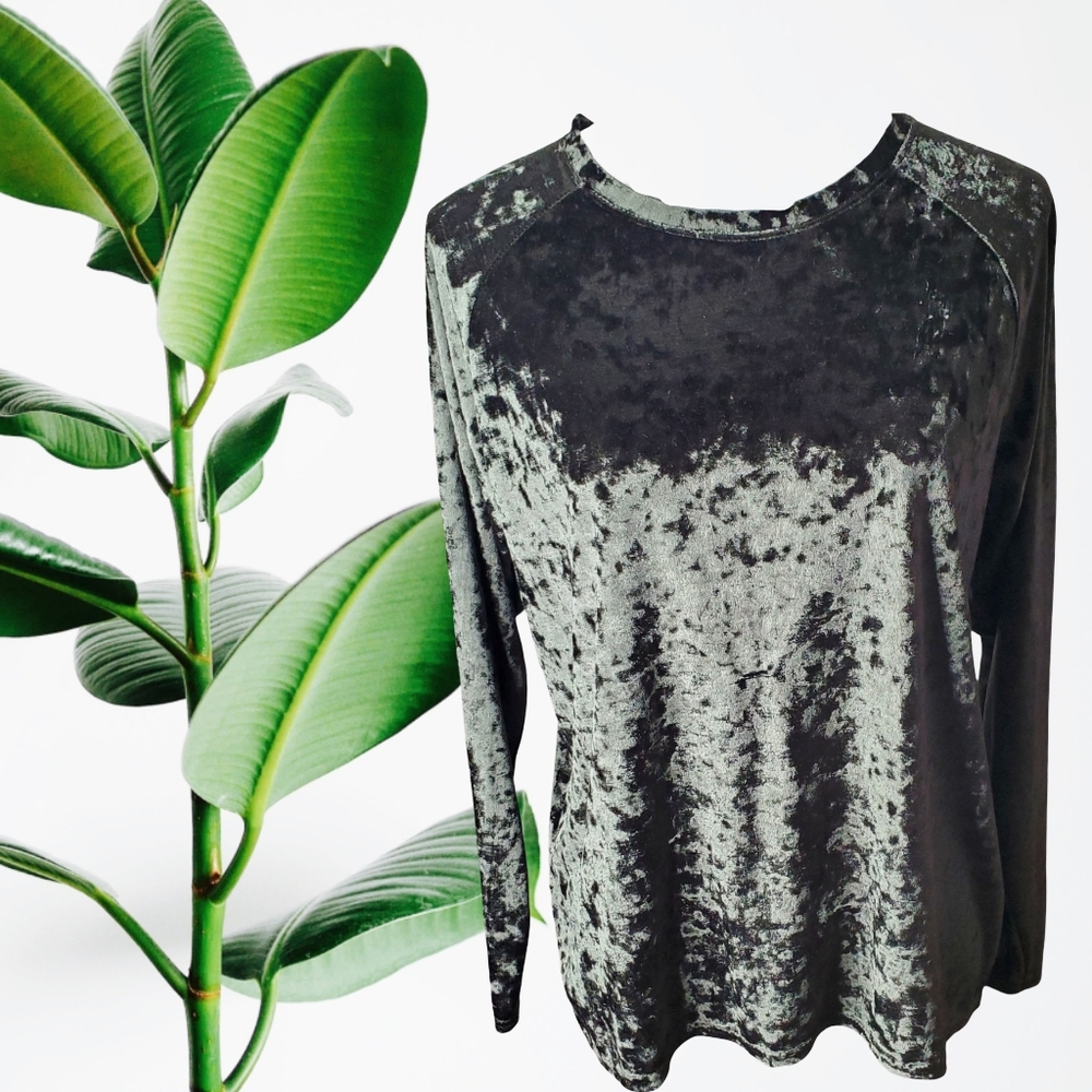 🦋Urban Coco Evergreen Velvety Soft Plush Long Sleeve Top